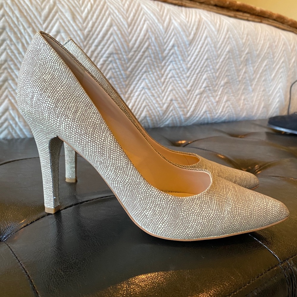 Nine West “Gwendle” Pointed toe